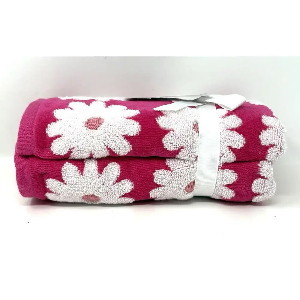 Caro Hot Pink Floral Hand Towels Daisies 2 Pcs Bright Pink White NWT Set Of 2